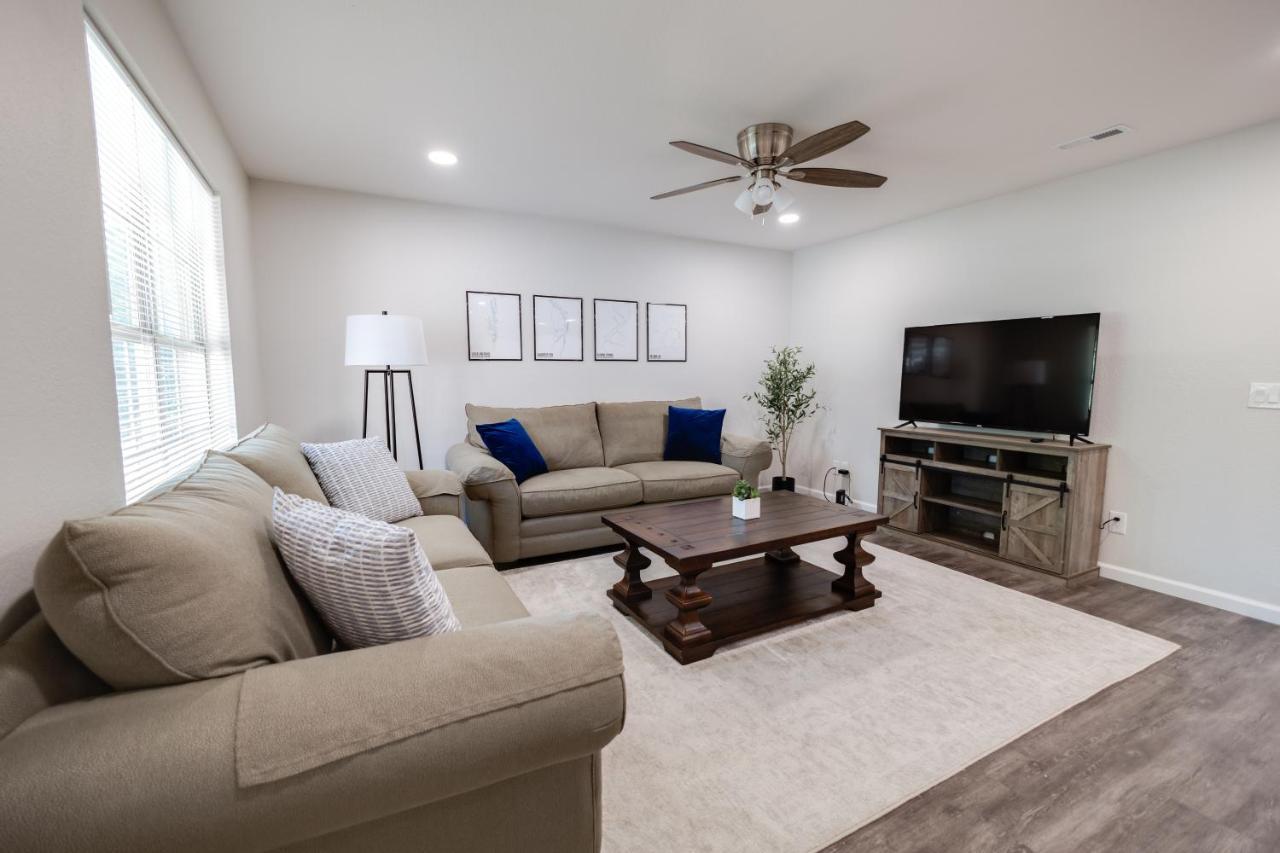 Trailside Townhouse - Close To Downtown & Bike Trails Bentonville Esterno foto