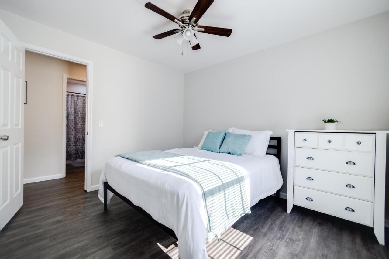 Trailside Townhouse - Close To Downtown & Bike Trails Bentonville Esterno foto
